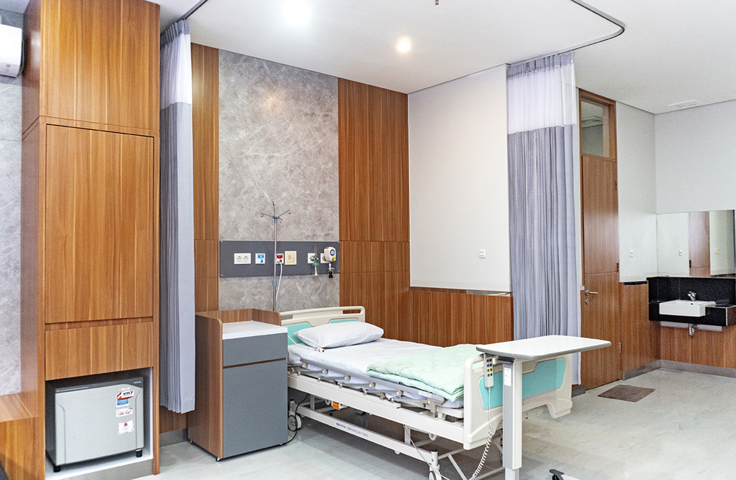 Kamar Rawat Inap VVIP RS Intan Husada